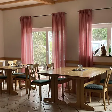 Weingut & Gaestehaus Andreas Erz Apartment Brauneberg