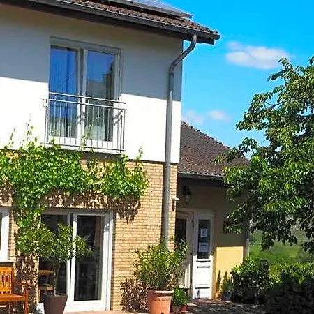 Weingut & Gaestehaus Andreas Erz *