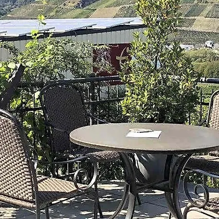 Weingut & Gaestehaus Andreas Erz * Brauneberg