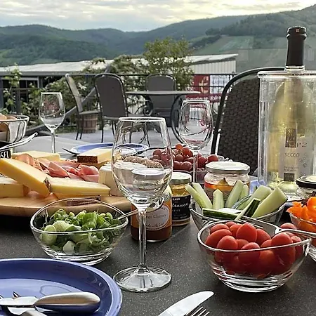 Weingut & Gaestehaus Andreas Erz * Brauneberg