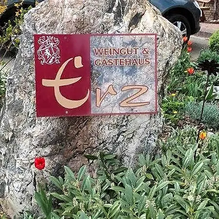 Weingut & Gaestehaus Andreas Erz * Brauneberg