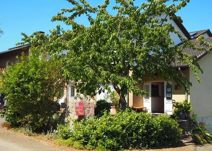 Weingut & Gaestehaus Andreas Erz * בראונברג