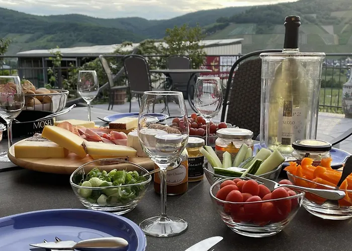 Weingut & Gaestehaus Andreas Erz * בראונברג